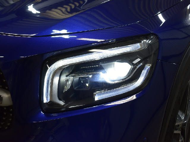 MERCEDES BENZ GLB 2021 Image 31