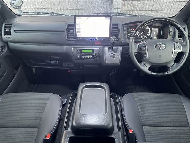 TOYOTA HIACE VAN 2WD 2025 Image 31