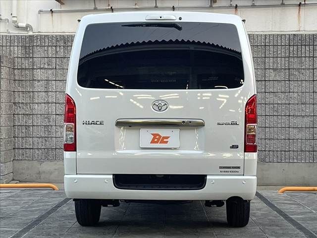 TOYOTA HIACE VAN 2WD 2025 Image 31