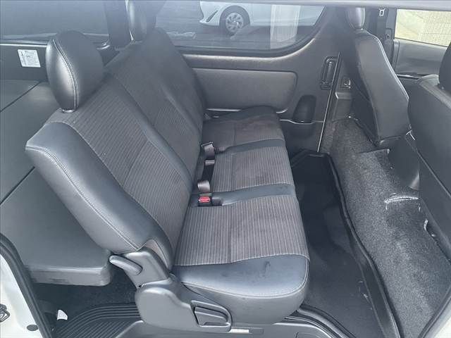 TOYOTA HIACE VAN 2WD 2025 Image 31