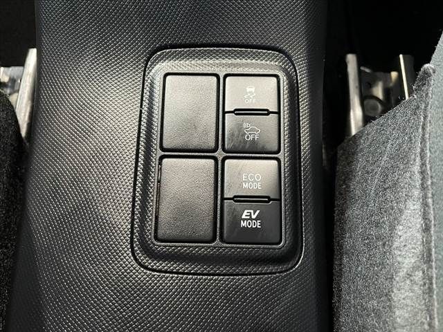 TOYOTA AQUA 2016 Image 31