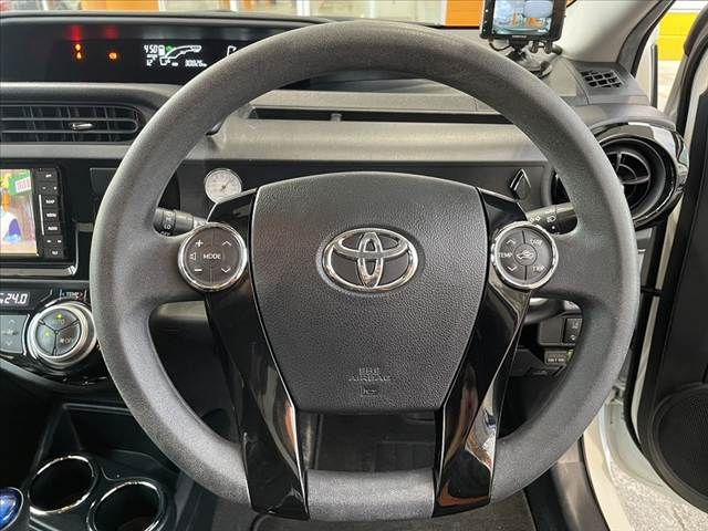 TOYOTA AQUA 2016 Image 31