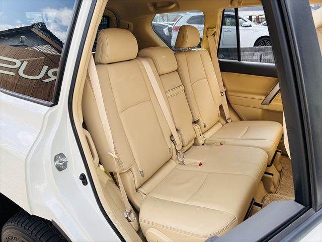 TOYOTA LANDCRUISER PRADO 2014 Image 31