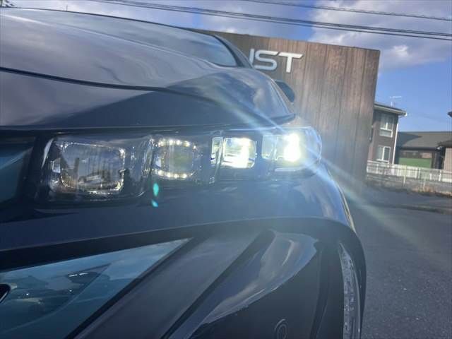 TOYOTA PRIUS PHV 2017 Image 31