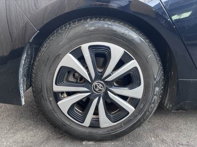 TOYOTA PRIUS PHV 2017 Image 31