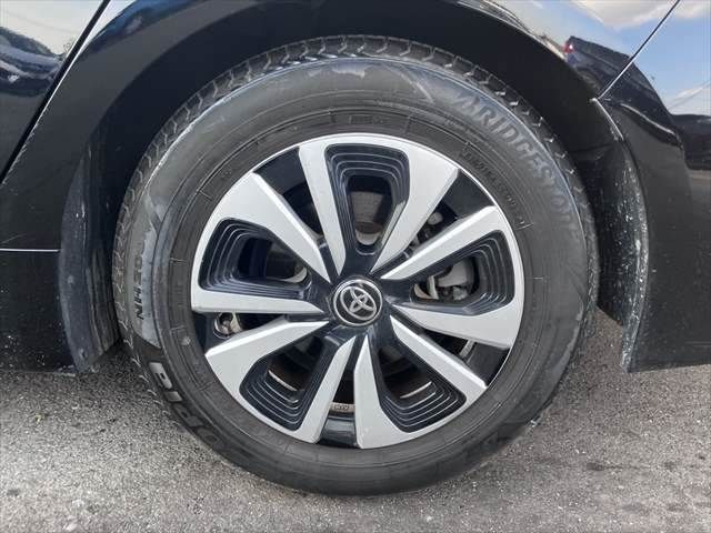 TOYOTA PRIUS PHV 2017 Image 31