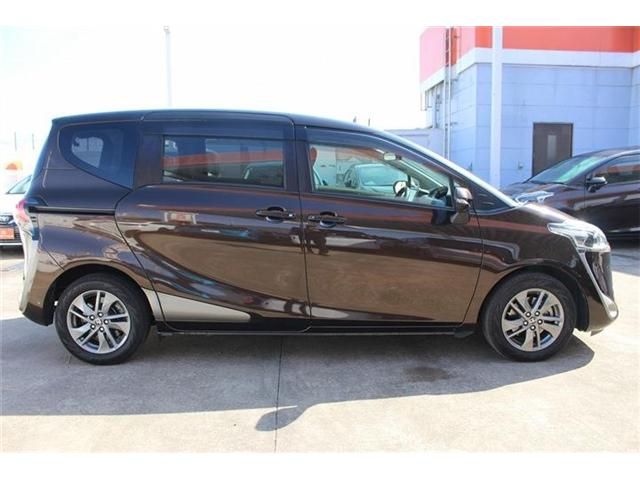 TOYOTA SIENTA 2019 Image 31