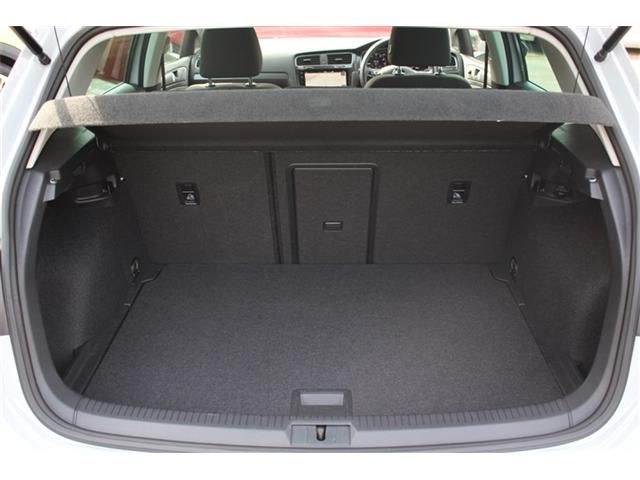 VOLKSWAGEN GOLF 2019 Image 31