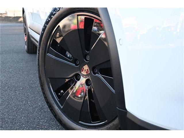 PORSCHE MACAN ELECTR 2025 Image 31