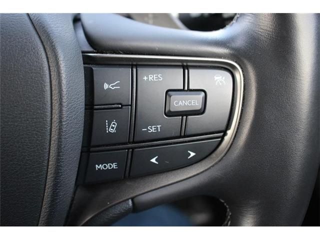 TOYOTA LEXUS UX300E 2021 Image 31