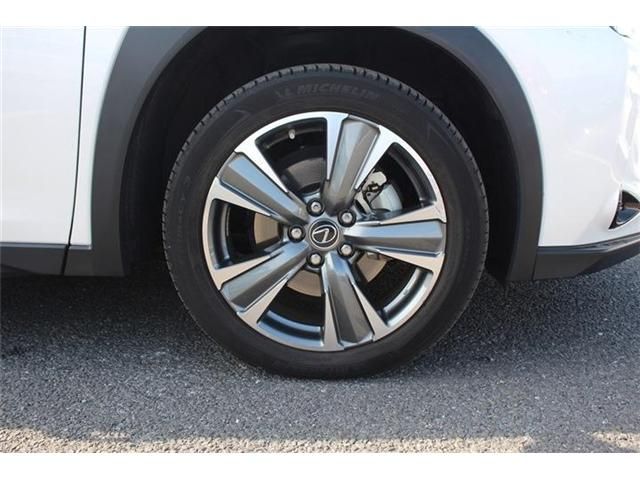 TOYOTA LEXUS UX300E 2021 Image 31