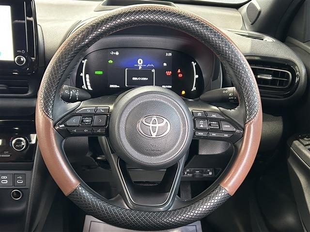 TOYOTA YARIS CROSS HYBRID 2024 Image 31