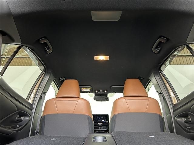 TOYOTA YARIS CROSS HYBRID 2024 Image 31