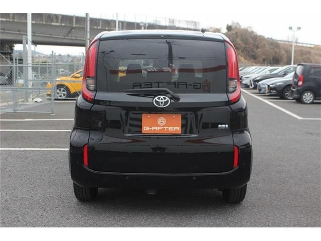 TOYOTA SIENTA HYBRID 2023 Image 31