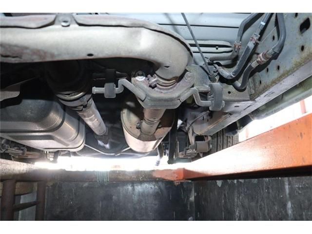 TOYOTA HILUX 2WD 2001 Image 31