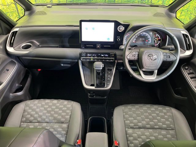 TOYOTA VOXY 2023 Image 31