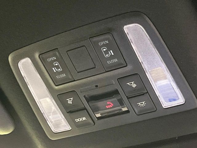 TOYOTA VOXY 2023 Image 31