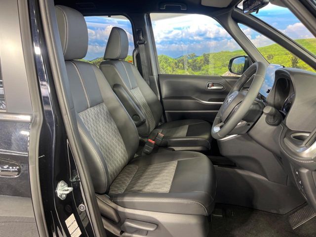 TOYOTA NOAH HYBRID 2026 Image 31