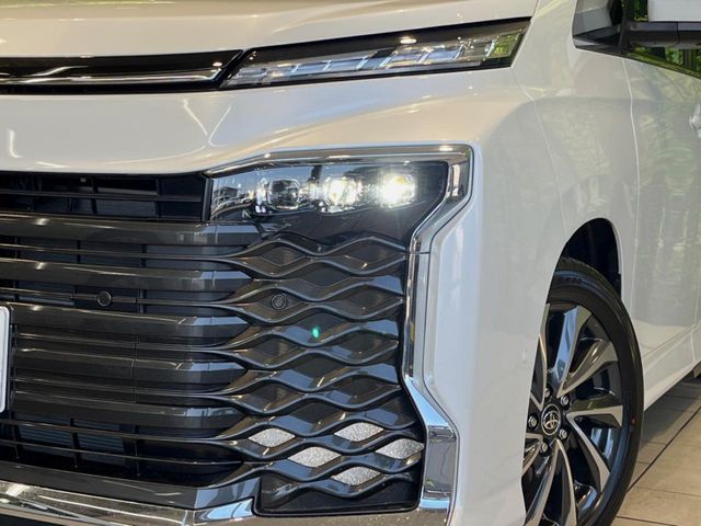 TOYOTA VOXY HYBRID 2026 Image 31