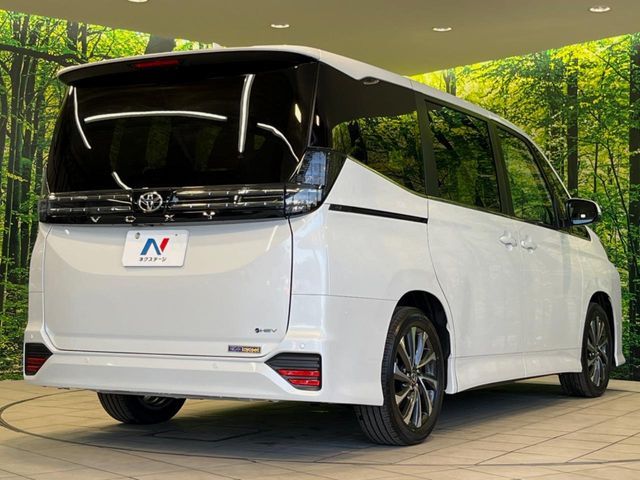 TOYOTA VOXY HYBRID 2026 Image 31