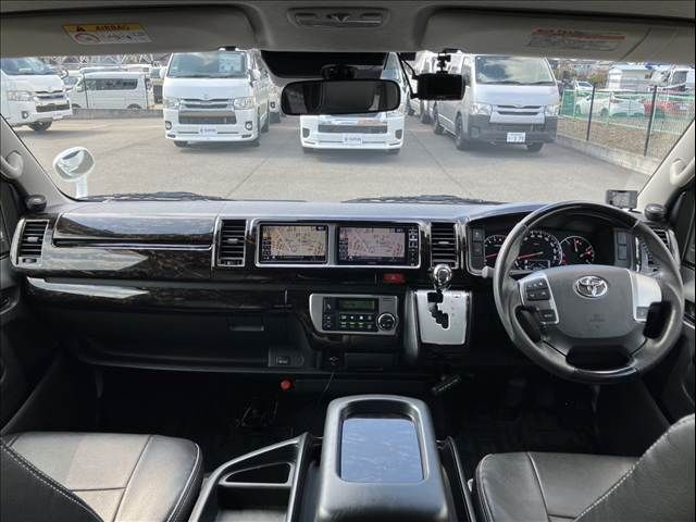 TOYOTA HIACE WAGON 2019 Image 31
