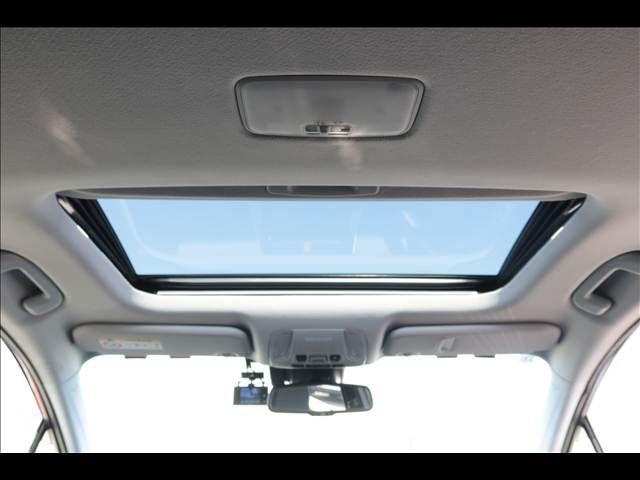 TOYOTA PRIUS 2020 Image 31