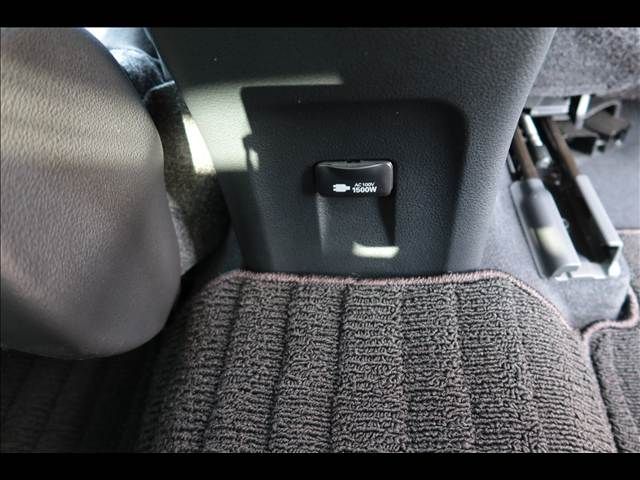 TOYOTA PRIUS 2020 Image 31