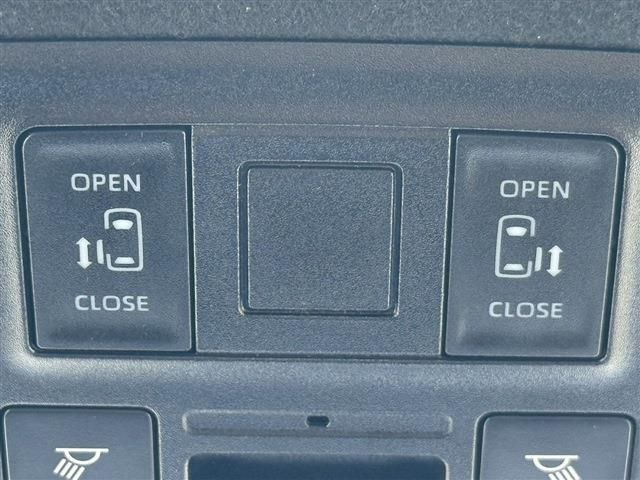 TOYOTA NOAH 4WD 2023 Image 31