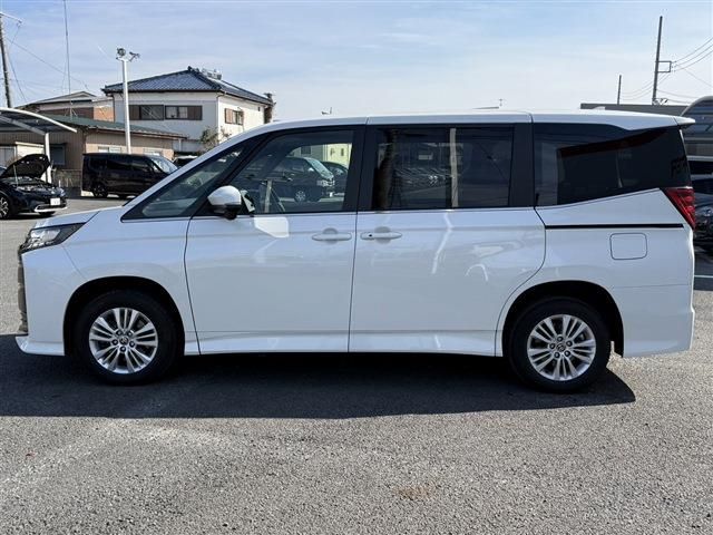 TOYOTA NOAH 4WD 2023 Image 31