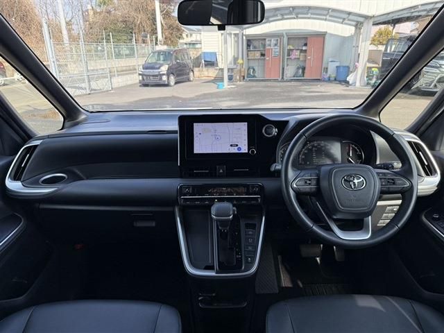 TOYOTA NOAH 4WD 2023 Image 31