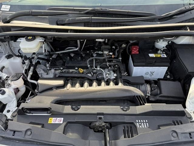 TOYOTA NOAH 4WD 2023 Image 31