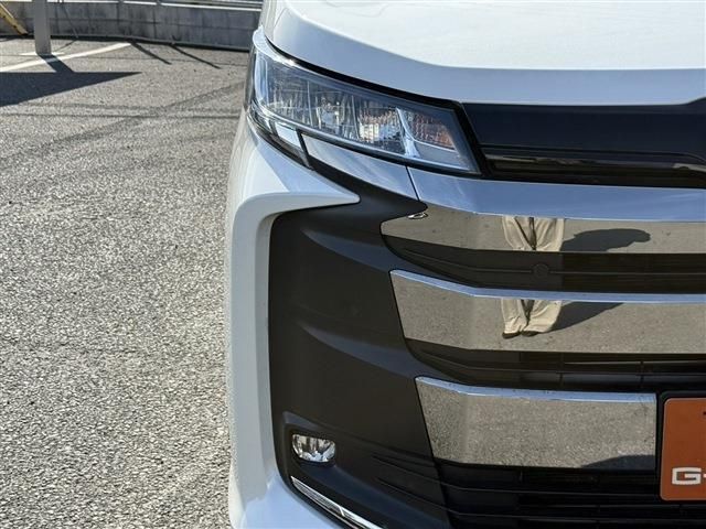 TOYOTA NOAH 4WD 2023 Image 31