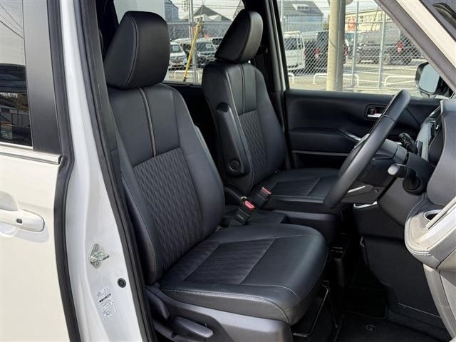 TOYOTA NOAH 4WD 2023 Image 31