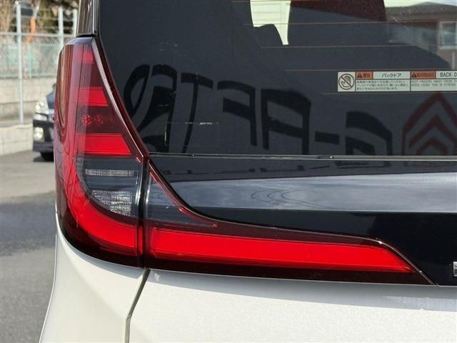 TOYOTA NOAH 4WD 2023 Image 31