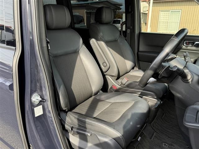 HONDA STEPWAGON E:HEV SPAD 2022 Image 31