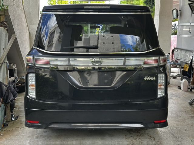 NISSAN ELGRAND 2014 Image 31