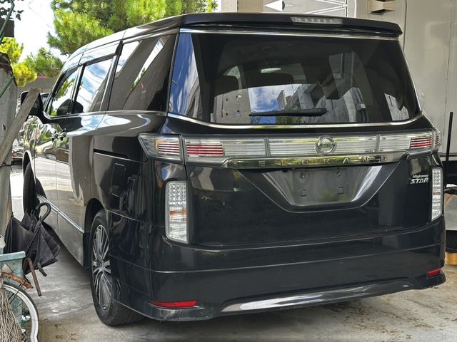 NISSAN ELGRAND 2014 Image 31