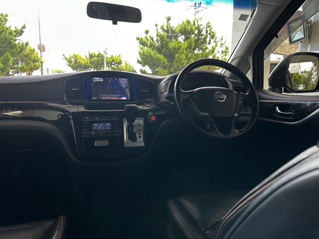 NISSAN ELGRAND 2014 Image 31