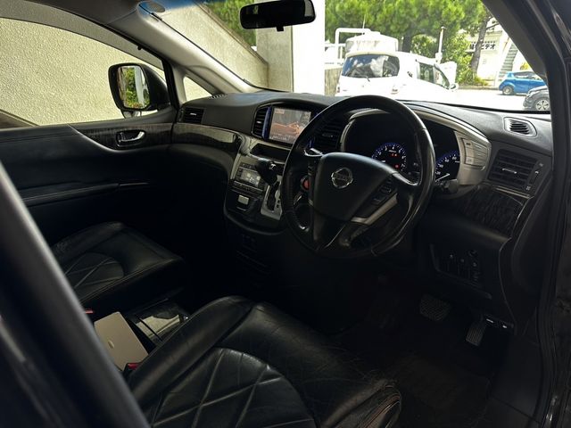 NISSAN ELGRAND 2014 Image 31