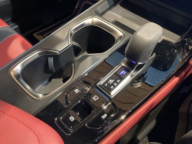 TOYOTA LEXUS NX350H 2021 Image 31