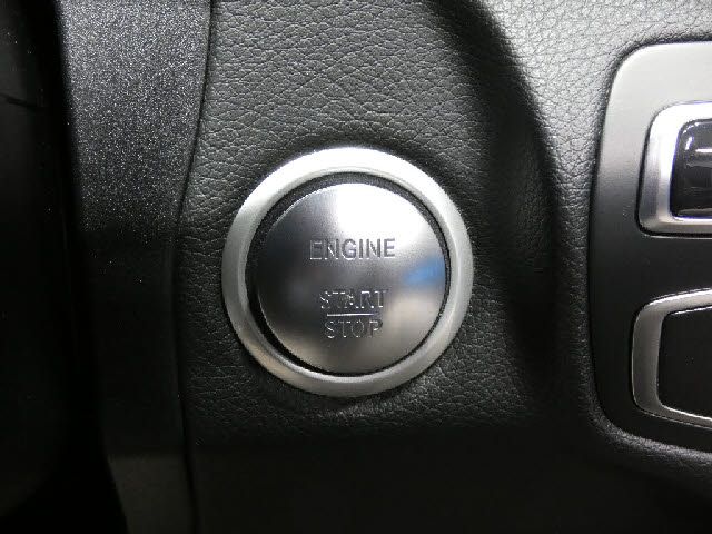 MERCEDES BENZ C CLAS 2016 Image 31