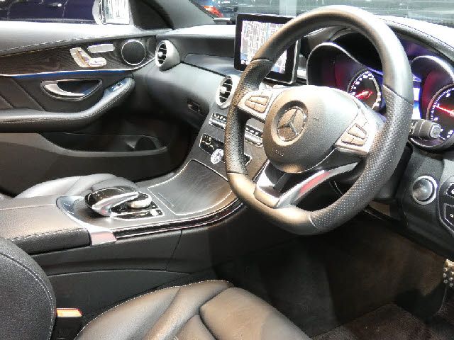 MERCEDES BENZ C CLAS 2016 Image 31
