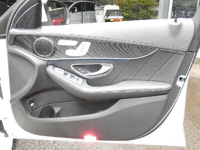 MERCEDES BENZ C CLAS 2016 Image 31