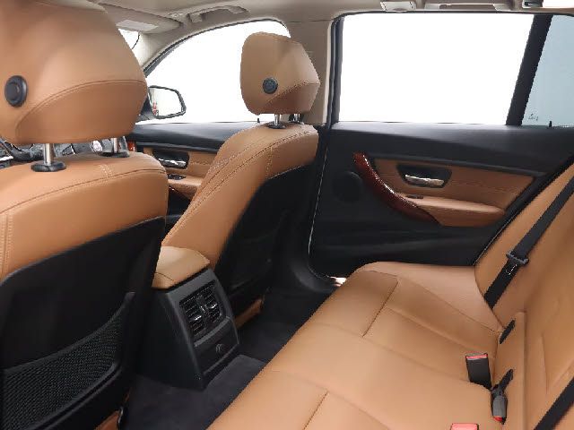 ALPINA B3 TOURING 2015 Image 31