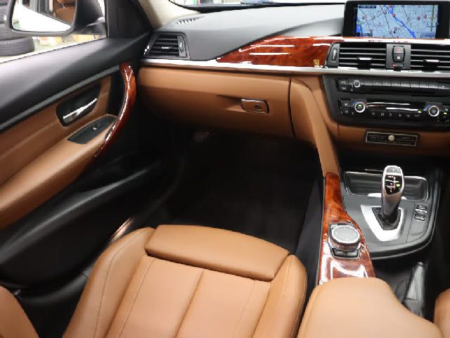 ALPINA B3 TOURING 2015 Image 31
