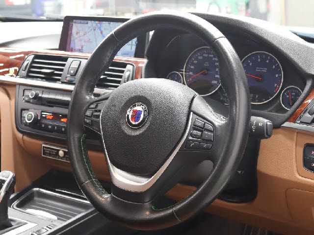 ALPINA B3 TOURING 2015 Image 31