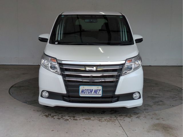 TOYOTA NOAH 2015 Image 31