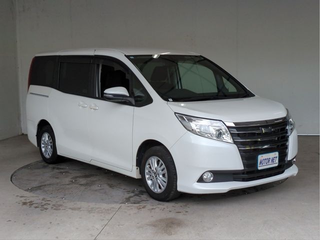 TOYOTA NOAH 2015 Image 31