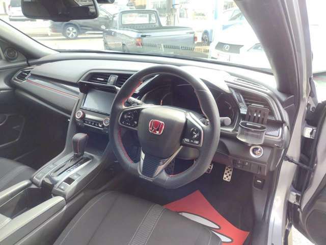 HONDA CIVIC HATCHBACK 2019 Image 31