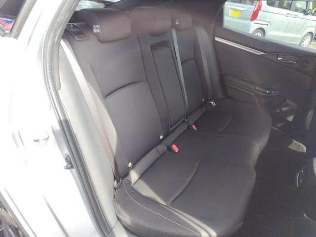 HONDA CIVIC HATCHBACK 2019 Image 31